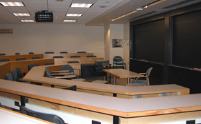 IDS-410J_classroom-1.jpg